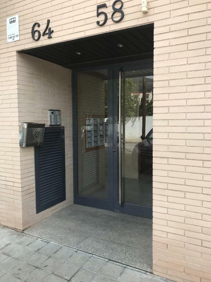 Apartamento Piscina Viena Roses Exterior photo